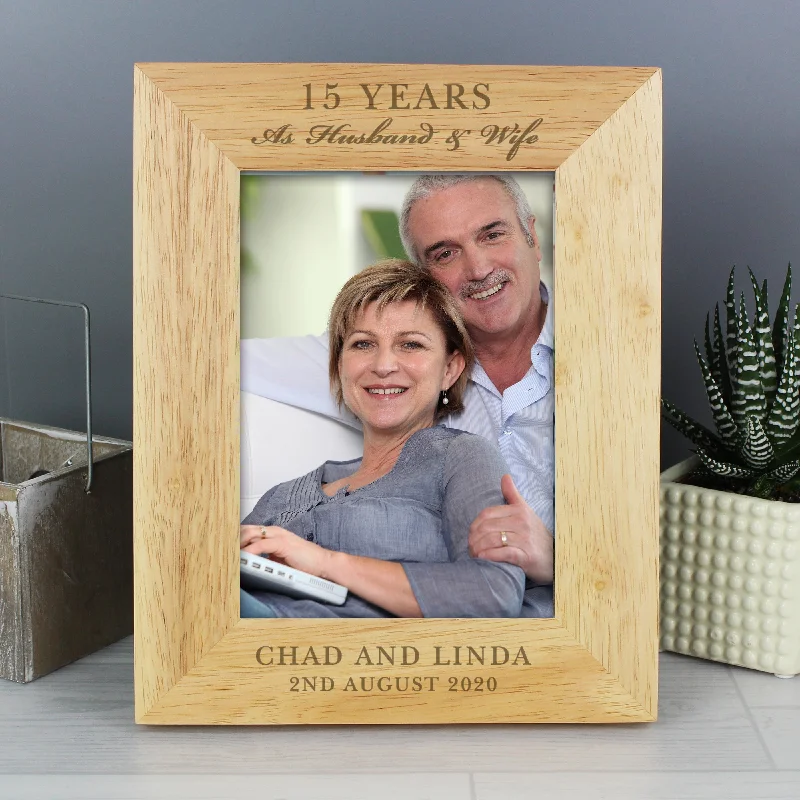 Personalised Anniversary 7x5 Wooden Photo Frame - Personalise It!