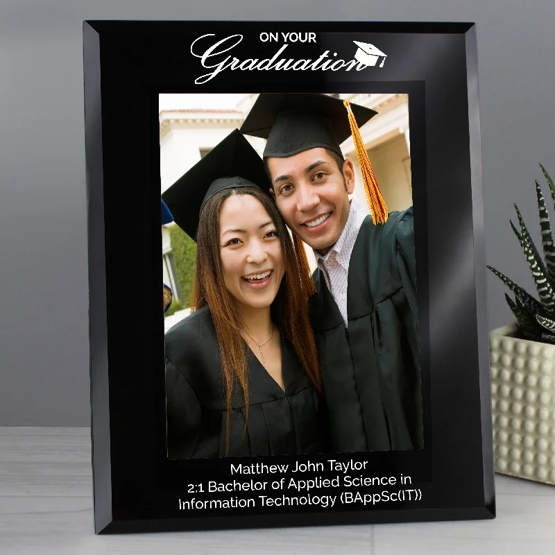 Personalised Graduation Black Glass 5x7 Photo Frame - Personalise It!