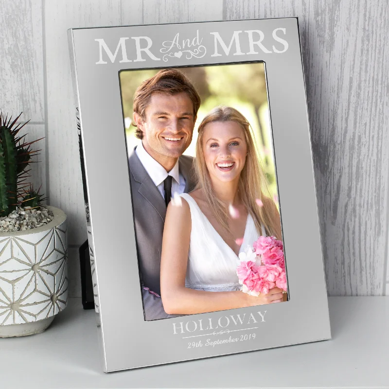 Personalised Mr & Mrs 4x6 Silver Photo Frame - Personalise It!