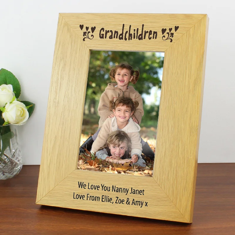 Personalised Oak Finish 4x6 Grandchildren Photo Frame - Personalise It!