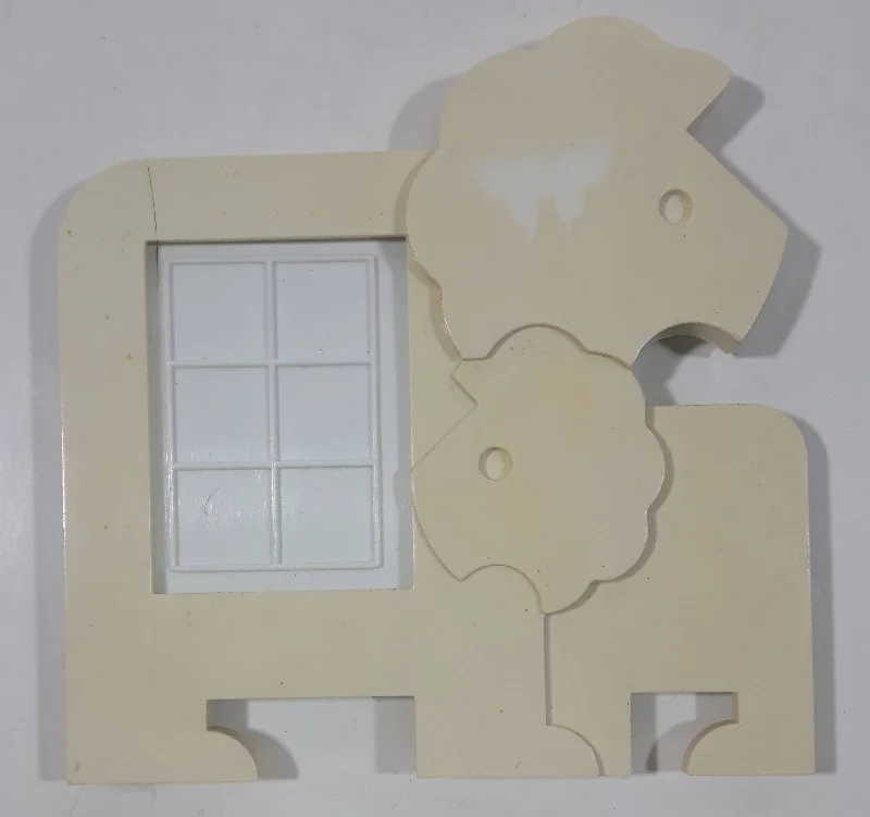 Vintage Tupperware Nuzzles Lion Shaped 4" x 4" Picture Photo Frame Fridge Magnet